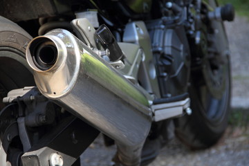 neues Motorradauspuff