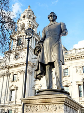 Parliament Square statue in London.