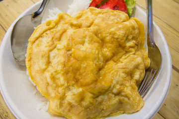 Omelet on rice