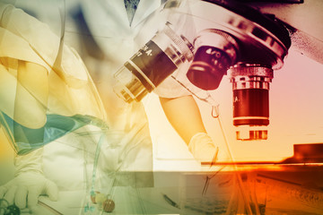 Scientists and scientific experiments to find out about the medical science or the scientific unit . The colors and scientific equipment beakers vitro microscopy .