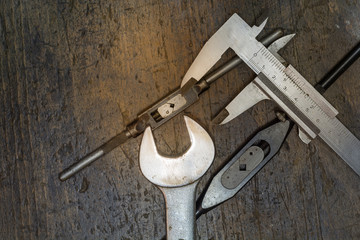 Werkzeug - Messwerkzeug in der Werksatt zum werken und bauen
