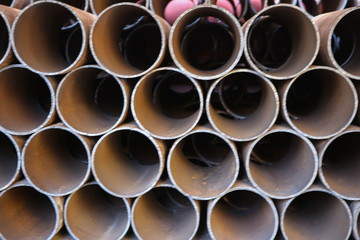 Metal pipe