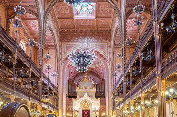 Fototapeta na wymiar Interior of the Great Synagogue or Tabakgasse Synagogue in Budapest, Hungary