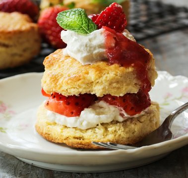 Homemade Strawberry Shortcake  / Mothers Day Dessert