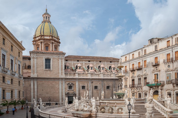 Obraz premium Square of Shame, famous place in the center of the historic city of Palermo