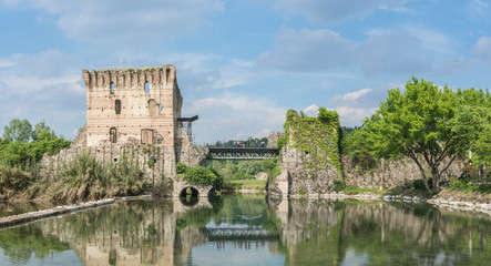 Obraz premium Borghetto, Valeggio sul Mincio, Verona, One of the most beautiful villages in Italy. Landscape to the old bridge