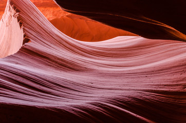 Obraz premium Pink peach wave shapes photographed at slots canyons in Arizona