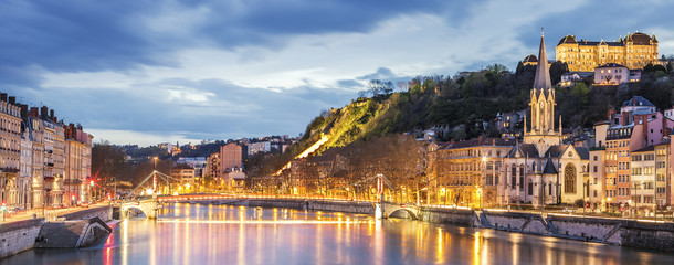Fototapeta premium View of Saone river in Lyon city at evening