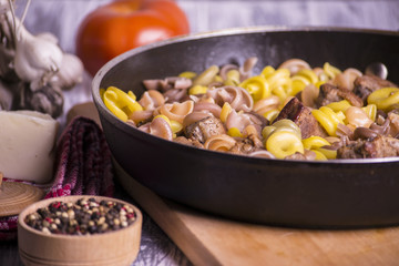 Vermicelli with meat