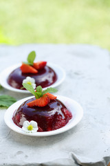 strawberry jelly with mint
