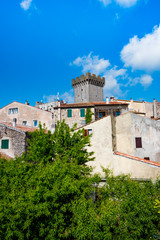 Fototapeta na wymiar Le château du village de Capalbio en Toscane