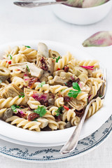 Pasta Recipes, Sundried Tomato and Artichoke Pasta Salad, Closeup