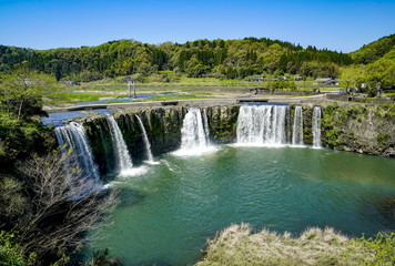 Obraz premium 原尻の滝 虹