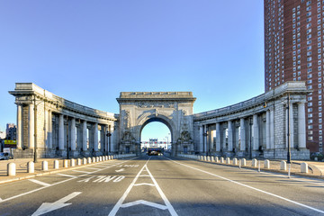 Obraz premium Manhattan Bridge Arch - New York, USA
