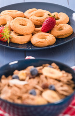 Breakfast with wholegrain cereals.