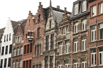 Fototapeta na wymiar Häuserreihe in Antwerpen, Belgien