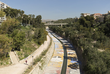 Views of the River Vinalopo as it passes through the city of Elche.