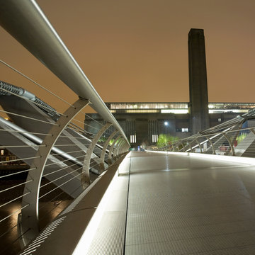 Tate Modern and Millennium Bridge