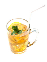 Fototapeta na wymiar iced tea with lemon