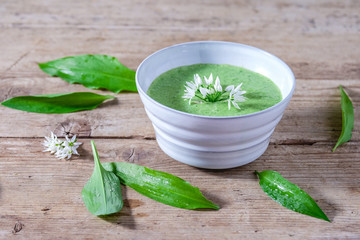 Bärlauchcremesuppe