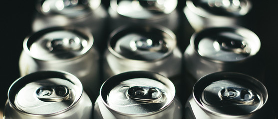 Latas de cerveza
