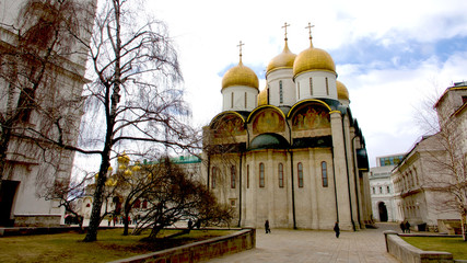 Sunlight on the domes of the buildings in the Kremlin.