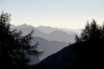 Bergpanorama in den Tessiner Bergen