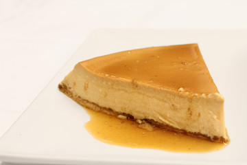 Cheesecake with caramel