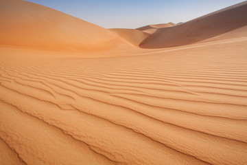 Fototapeta na wymiar Patterns anc dunes of Empty quarter - arabian desert