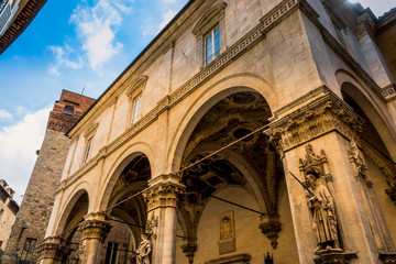 Dans les rues de Sienne en Toscane