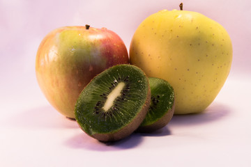kiwi and apples