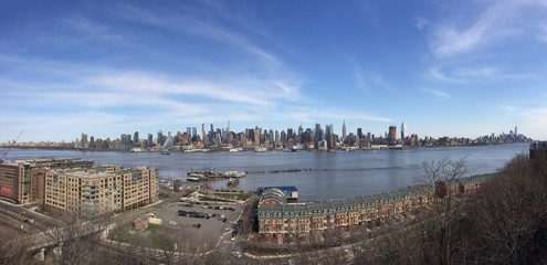 Fototapeta na wymiar Manhattan skyline as seen from Weehawken