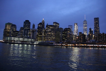 Fototapeta na wymiar Port of New York at night