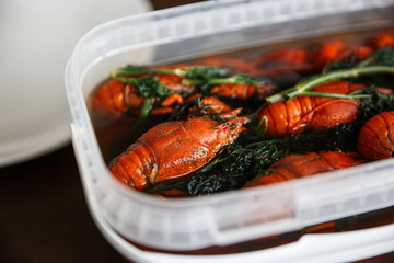 red crayfish delivery in container
