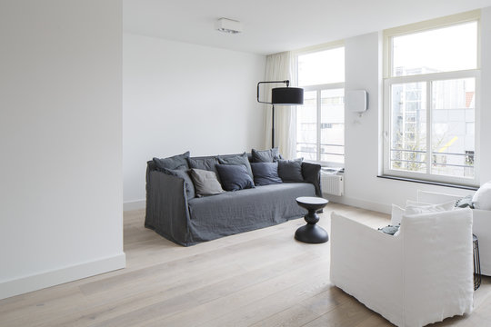 modern white apartment in amsterdam
