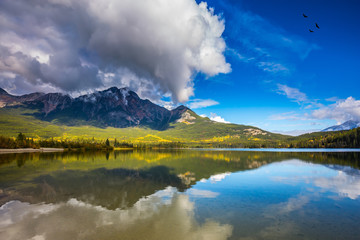  Pyramid Mountain reflected in the Pyramid Lake