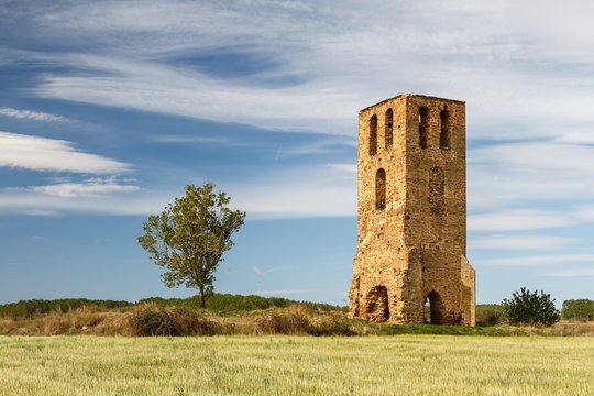 Torre romana de Fresno de la Valduerna, Le&oacute;n, Espa&ntilde;a.