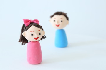 紙粘土で作った人形