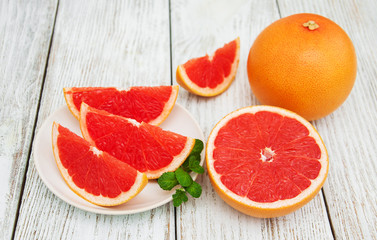 Sliced ripe grapefruits