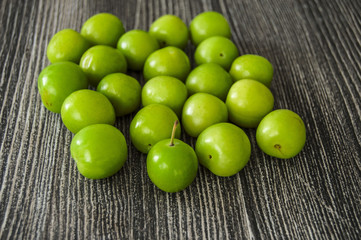 Sour green plum, the most wonderful and mouth watering sour plums, sour plums for the pregnant
