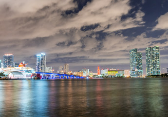 Fototapeta premium Miami, Florida. City skyline at night with water reflections