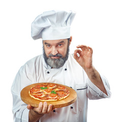  chief cook holding pizza napoletana