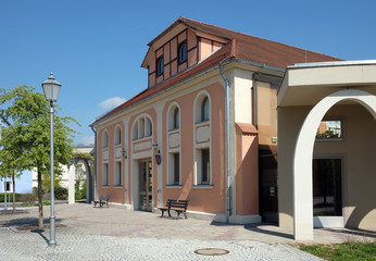 Obraz premium Städtische Festhalle in Neustadt an der Aisch