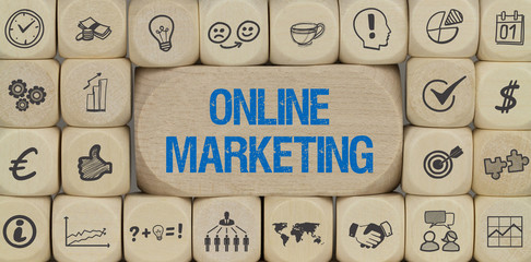 Online Marketing / Würfel mit Symbole
