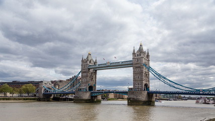 Fototapeta na wymiar Views of the London Bridge
