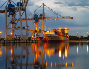 Fototapeta premium merchant ships in the seaport