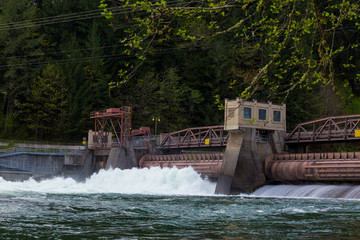 Leaburg Dam Hydroelectric Power
