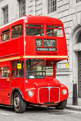 Obraz na płótnie Canvas Red bus in London