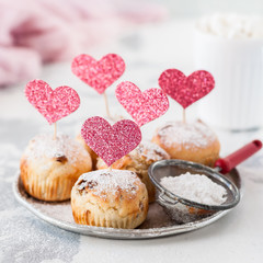Valentine Sultana Cupcakes