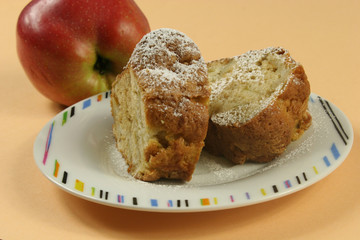 Нomemade Apple Pie and apple on the table